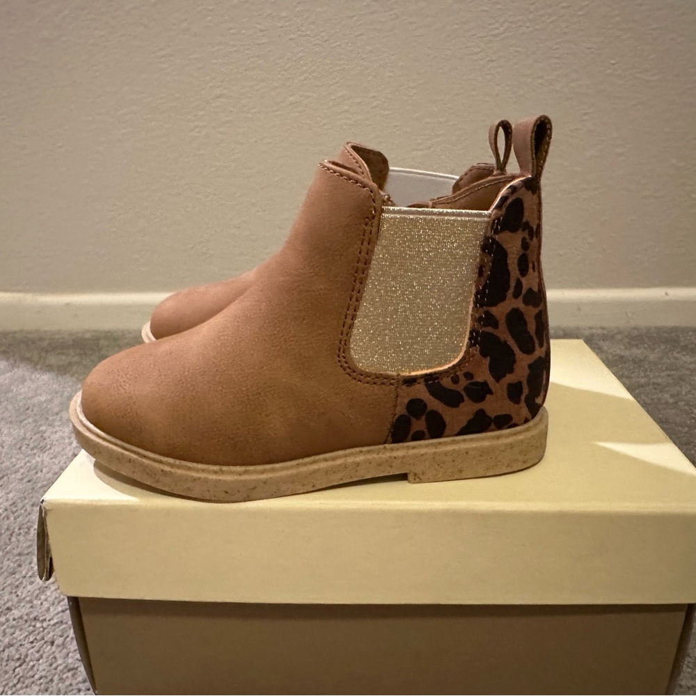 Tucker + Tate Tan Leopard Chelsea Boots